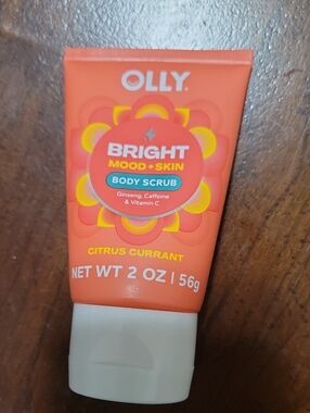 Olly bright mood and skin body scrub